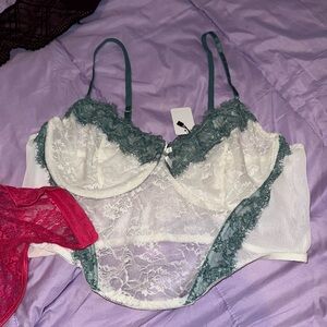 4x bralette bundle..